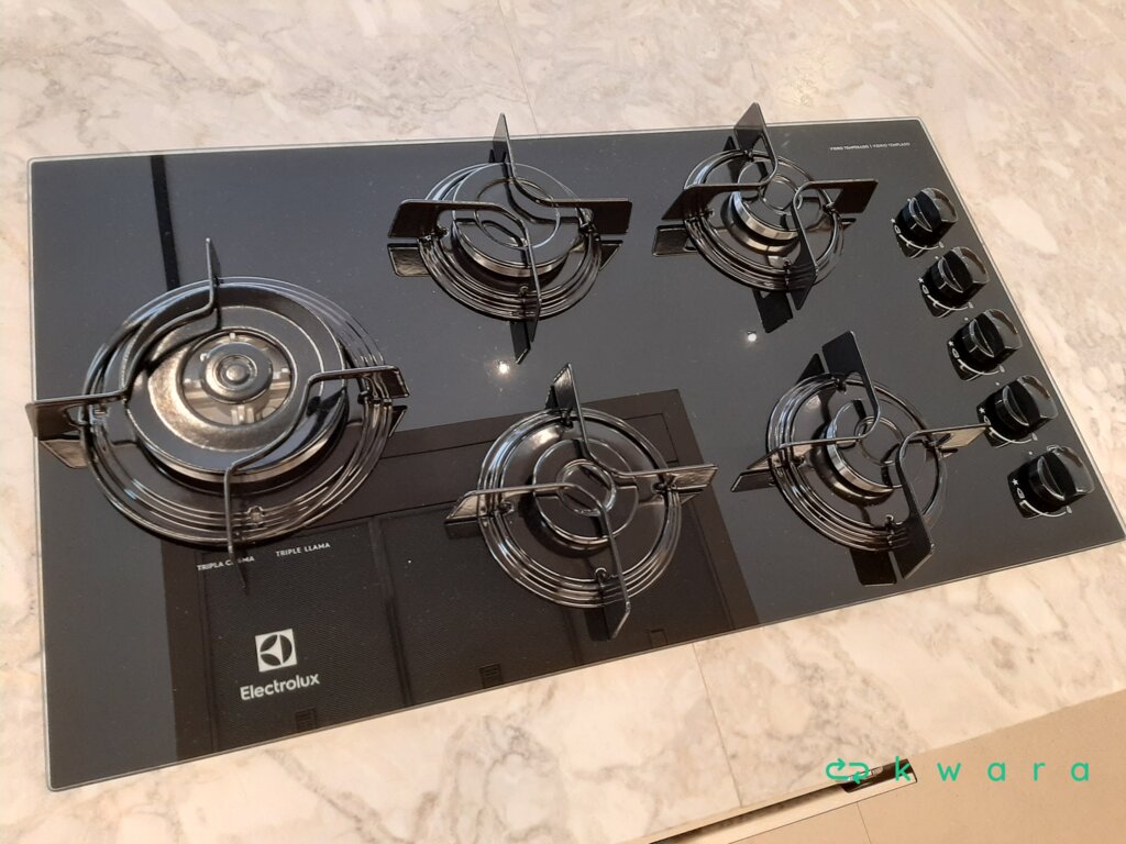 Cooktop Electrolux atendido