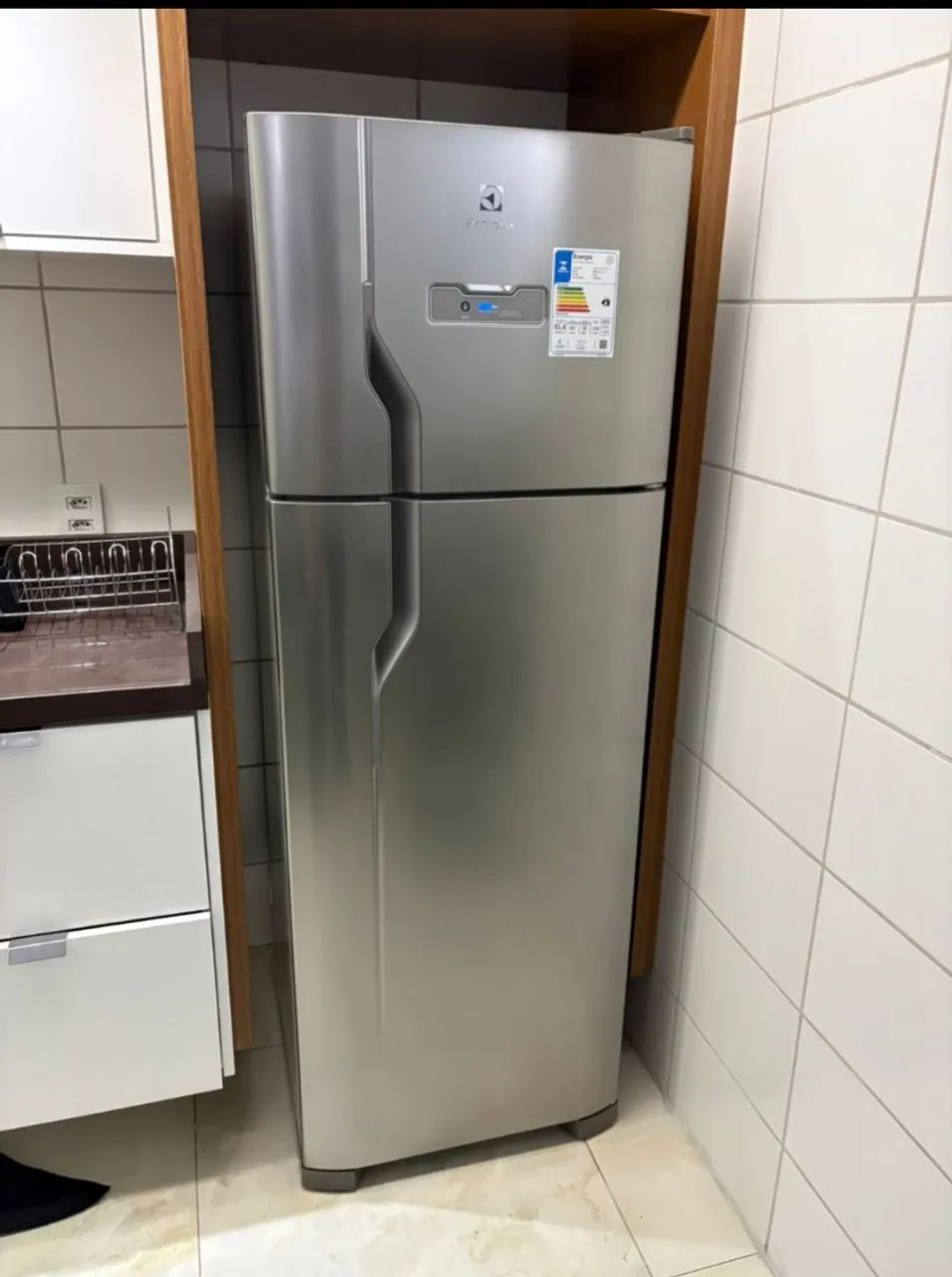 Refrigerador Electrolux atendido
